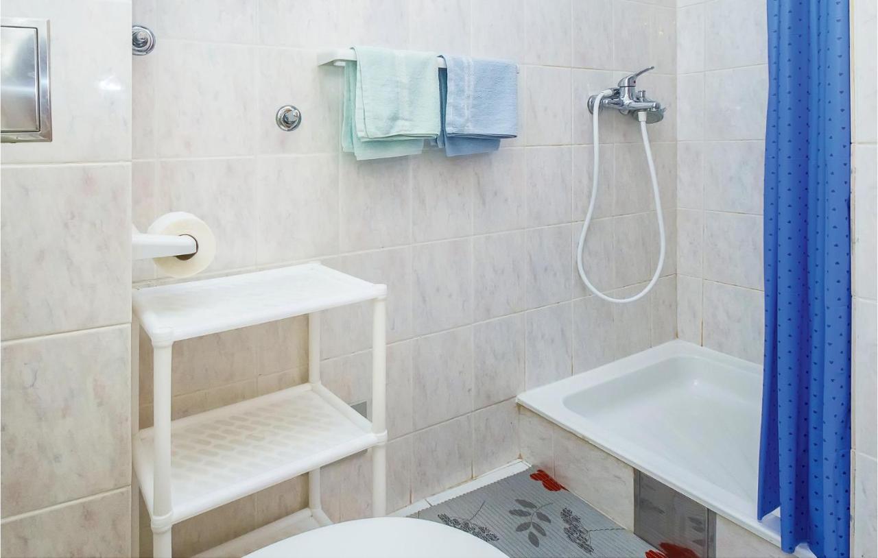 Two-Bedroom Apartment in Lokva Rogoznica Buitenkant foto